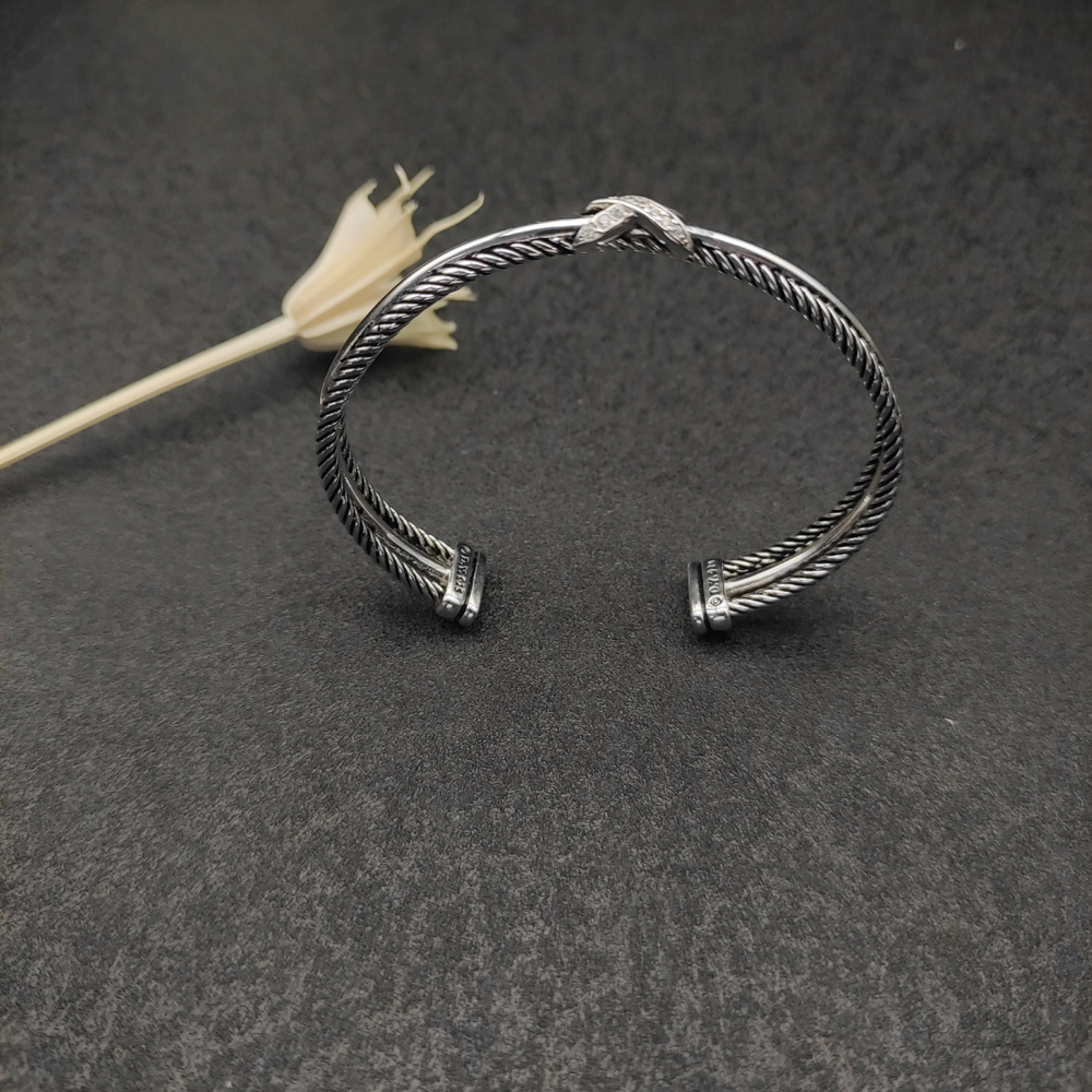 David Yurman Triple-Thread Crossover Diamond Bracelet - Picture 3 of 9
